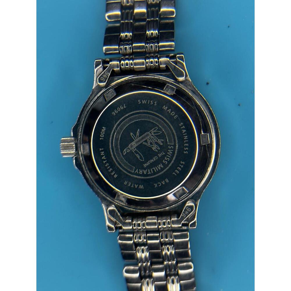 Swiss Military Vintage 90’s Pink Cross Ladies Stainless Steel 2 Tone Day Date - Picture 2 of 7